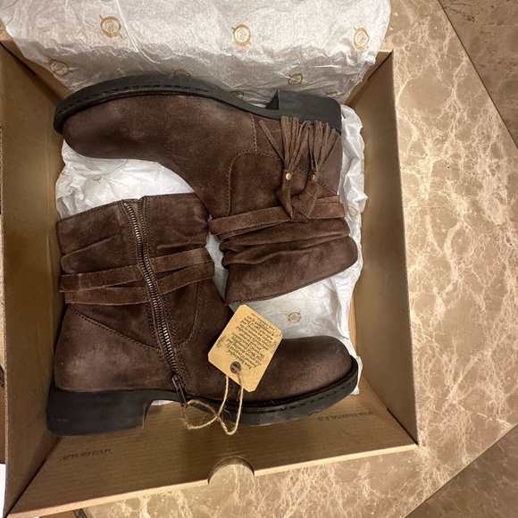 BORN NIB Brown KENYA Boots Leather Dark Brown (Castagno) Size 9.5M Distressed - Picture 3 of 14